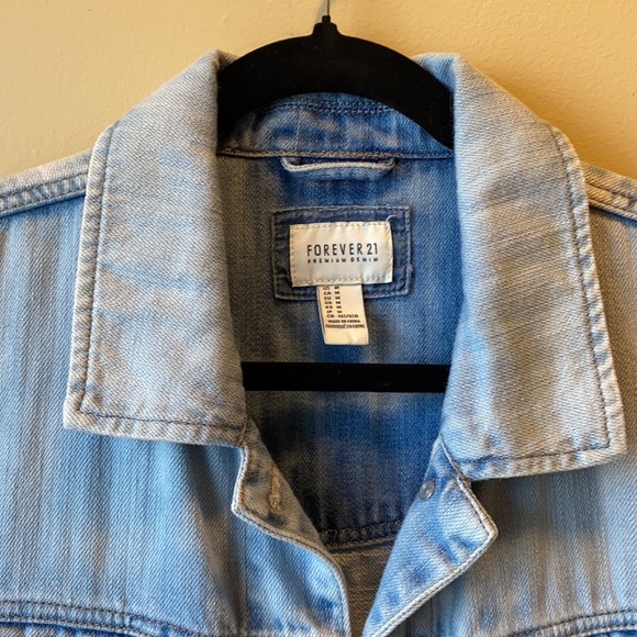 FOREVER 21 DENIM JEAN JACKET - Picture 2 of 7